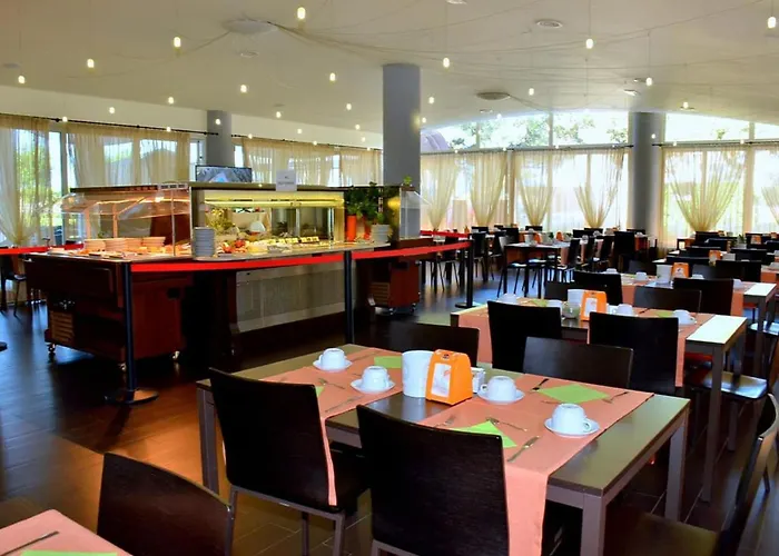 Seaside - Poolside Getaway Bibione