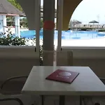 Seaside - Poolside Getaway