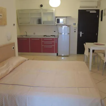 Seaside - Poolside Getaway Bibione