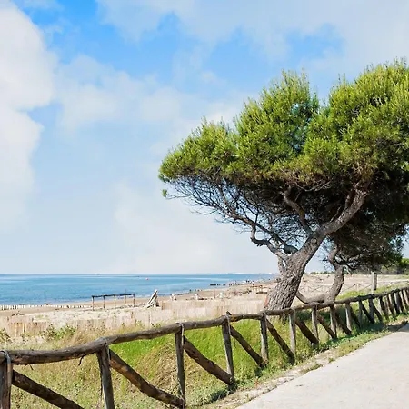 Seaside - Poolside Getaway Bibione