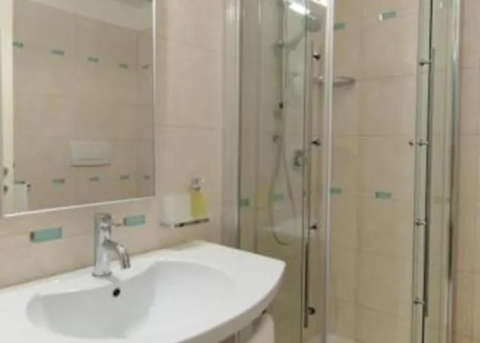 Seaside - Poolside Getaway *